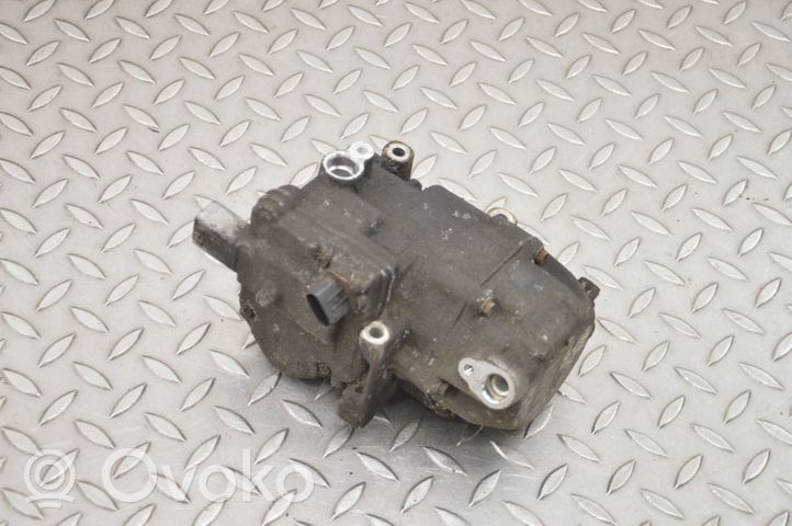 Toyota Prius (XW30) Compressore aria condizionata (A/C) (pompa) 0422000421