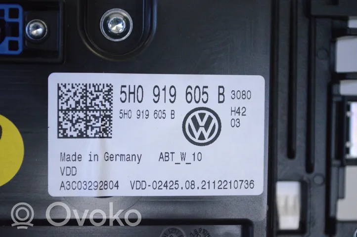 Volkswagen Golf VIII Écran / affichage / petit écran 5H0919605B