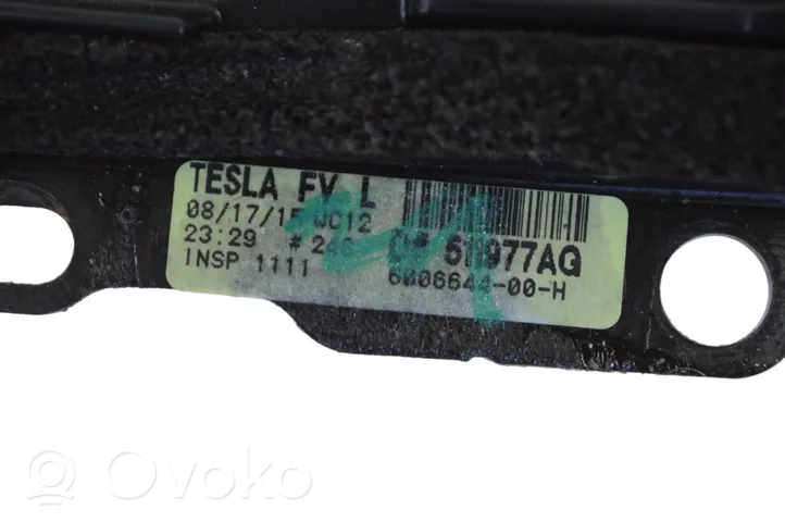 Tesla Model S Szyba przednia karoseryjna trójkątna 600664400H
