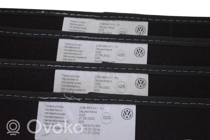 Volkswagen T-Roc Zestaw dywaników samochodowych 2GB863011