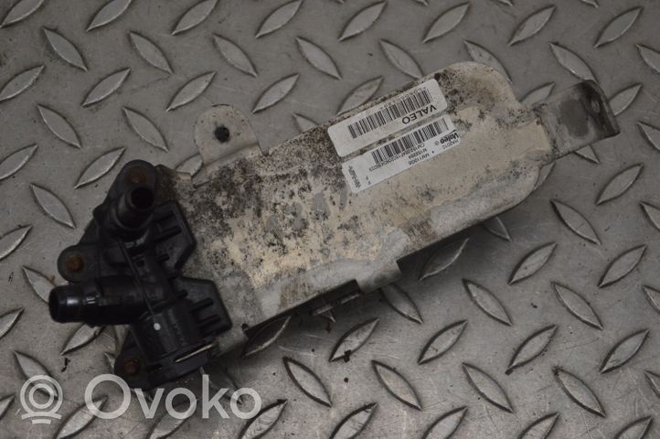 BMW 4 F32 F33 Gearbox / Transmission oil cooler 7600553