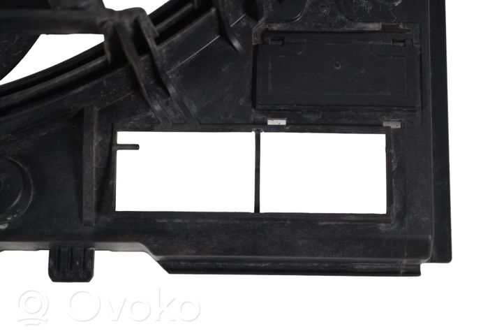 BMW X5 G05 Osłona wentylatora chłodnicy 17428589042