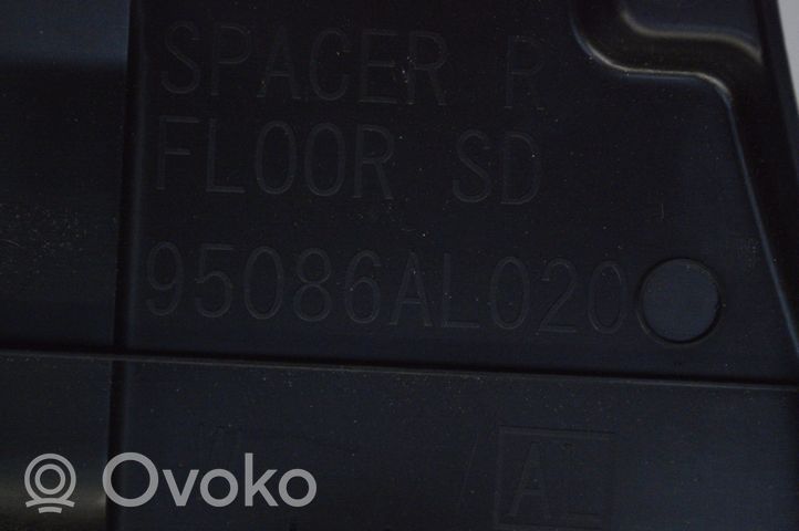 Subaru Outback (BS) Garniture latérale de console centrale arrière 95086AL020