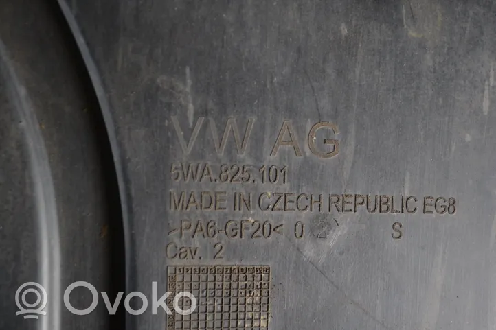 Volkswagen Golf VIII Protection inférieure latérale 5WA825101
