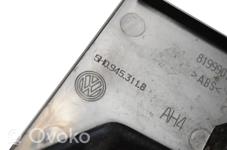 Volkswagen Golf VIII Rivestimento modanatura del faro posteriore 5H0945311B