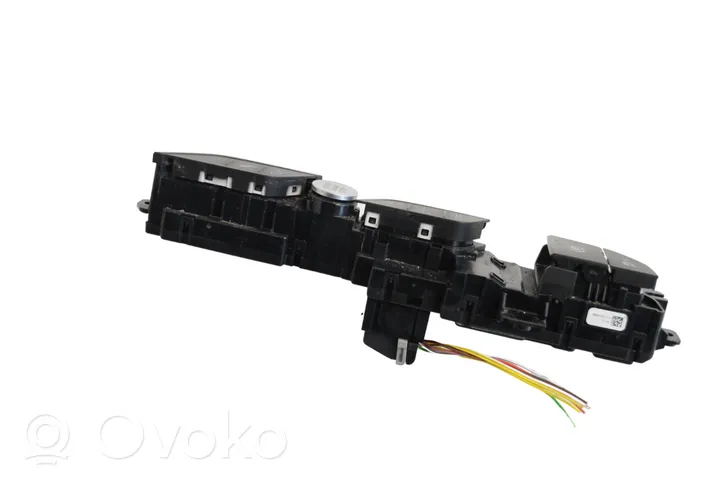 BMW 2 F44 A set of switches 5A1CA56