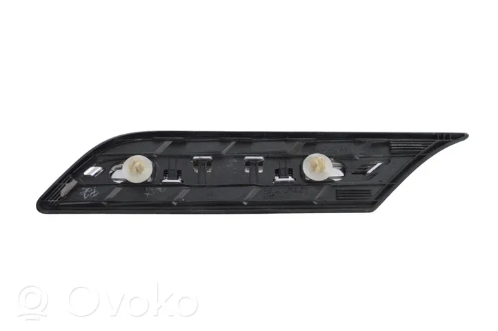 Suzuki Vitara (LY) Rivestimento parafango (modanatura) 7261154P0