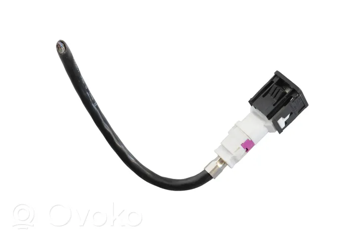 BMW 3 G20 G21 Connecteur/prise USB 745580