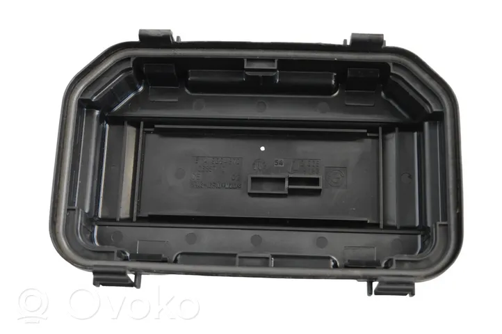 BMW 4 F36 Gran coupe Fuse box cover 9224872