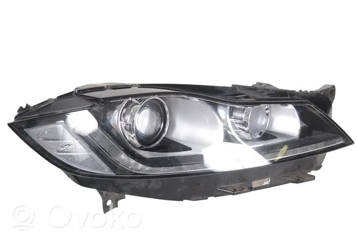 Jaguar F-Pace Lampa przednia GX6313W029DH