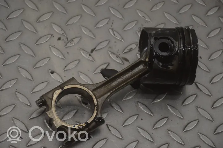 Volvo XC90 Piston 