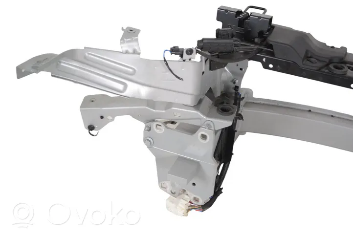 Volvo XC40 Pannello di supporto del radiatore 