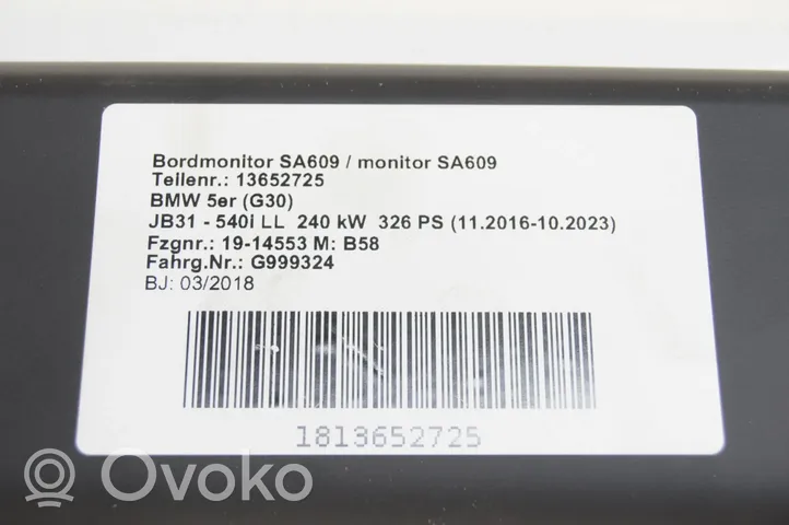 BMW 5 G30 G31 Écran / affichage / petit écran 8801702