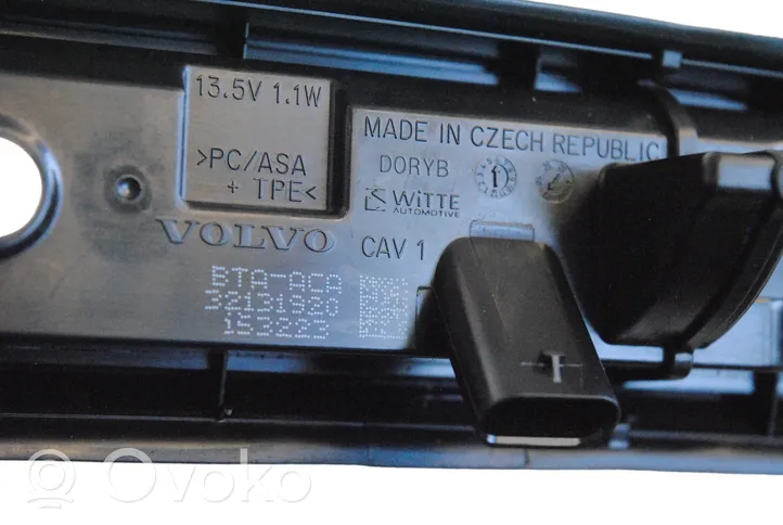 Volvo XC40 Schalter Drucktaster el. Heckklappe Kofferraumdeckel 32131920