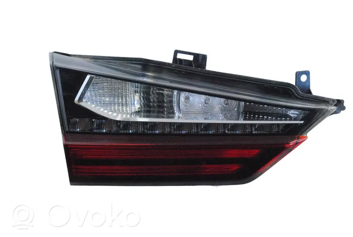 Lexus RX 450H Lampy tylnej klapy bagażnika 