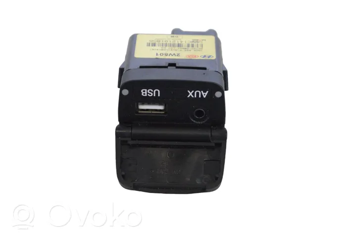 Hyundai Santa Fe Connettore plug in AUX 961202W501