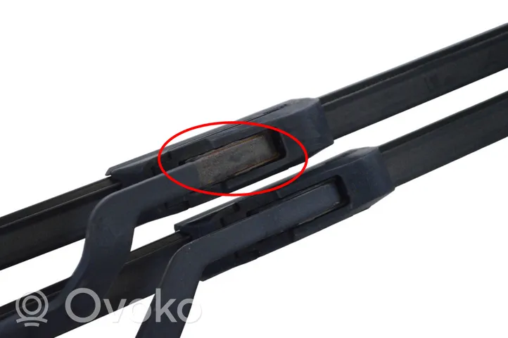 Hyundai Santa Fe Windshield/front glass wiper blade T04L