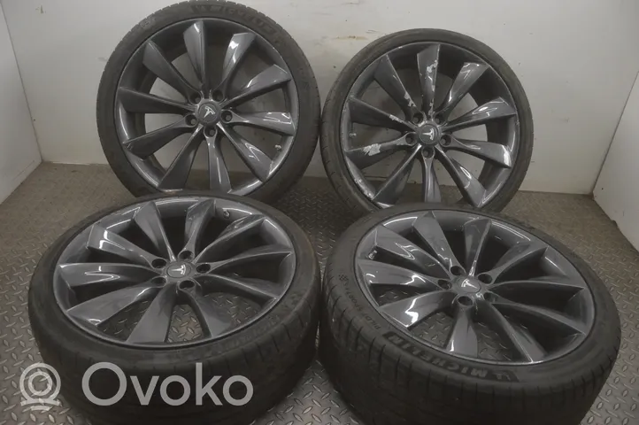 Tesla Model S R21 alloy rim 21X9J