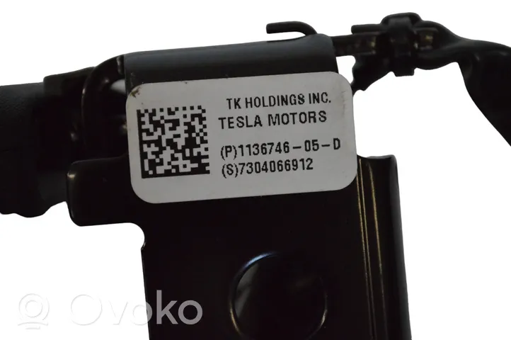 Tesla Model X Keskipaikan turvavyön solki (takaistuin) 113674605D