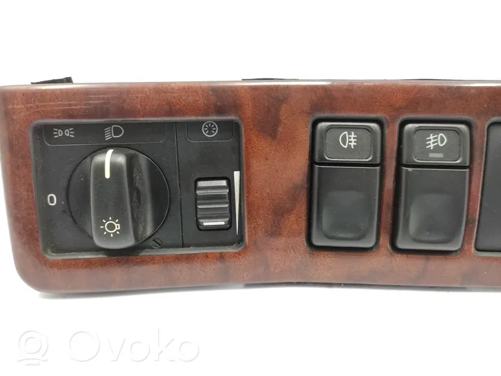 Volvo 960 Panelės apšvietimo reguliavimo jungtukas 9137098