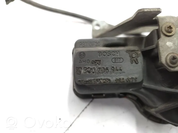 Volvo 960 Headlight washer spray nozzle 9151177