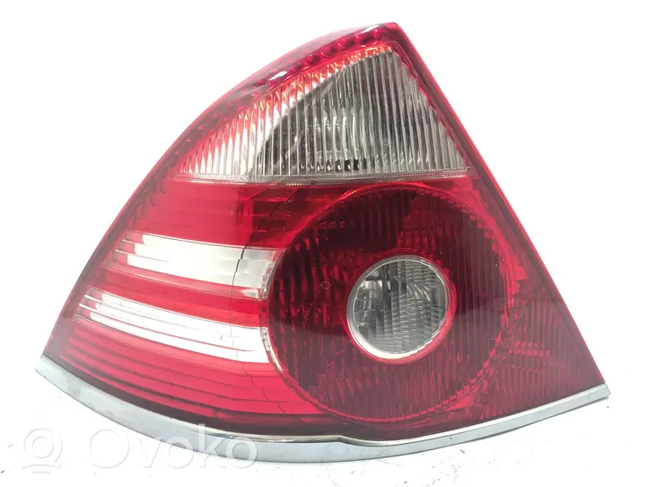 Ford Mondeo Mk III Żarówka lampy tylnej 1S7113405A