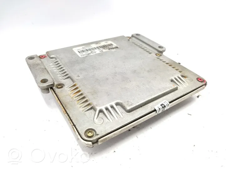 Renault Trafic II (X83) Komputer / Sterownik ECU silnika 8200051608