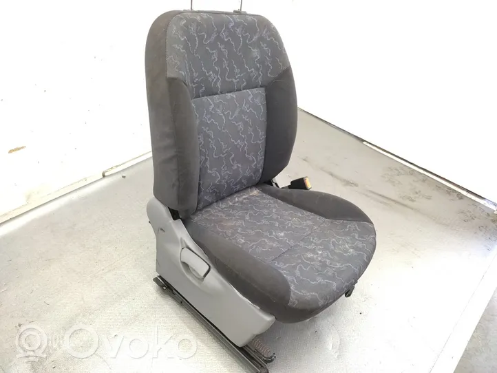 Nissan Terrano Priekinė keleivio sėdynė 870008F000