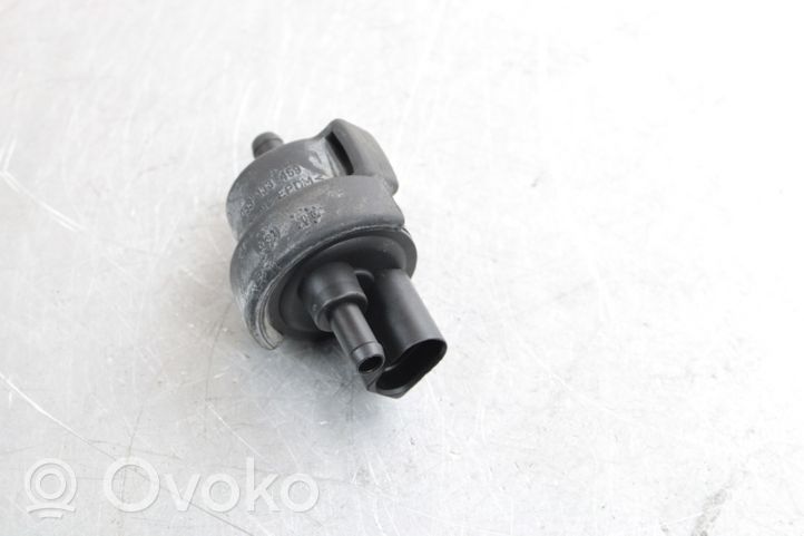 Volkswagen Tiguan Electrovanne Soupape de Sûreté / Dépression 6QE906517A