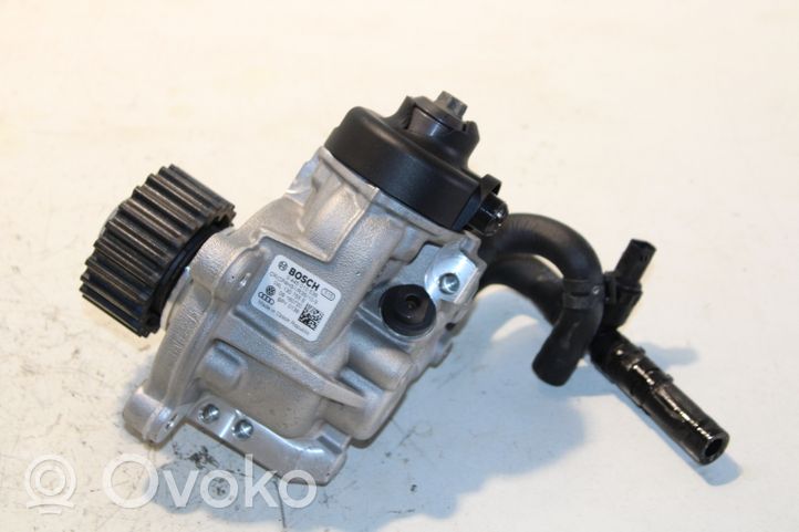 Audi A4 S4 B9 8W Pompa wtryskowa wysokiego ciśnienia 04L130755E