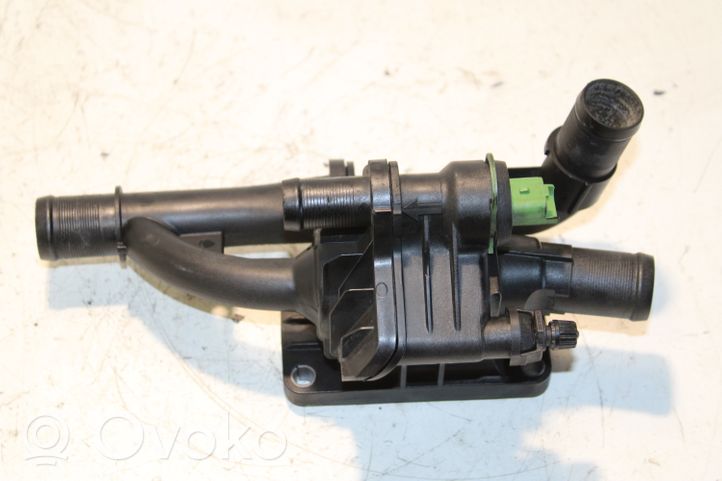 Ford Focus Boîtier de thermostat / thermostat 9670253780