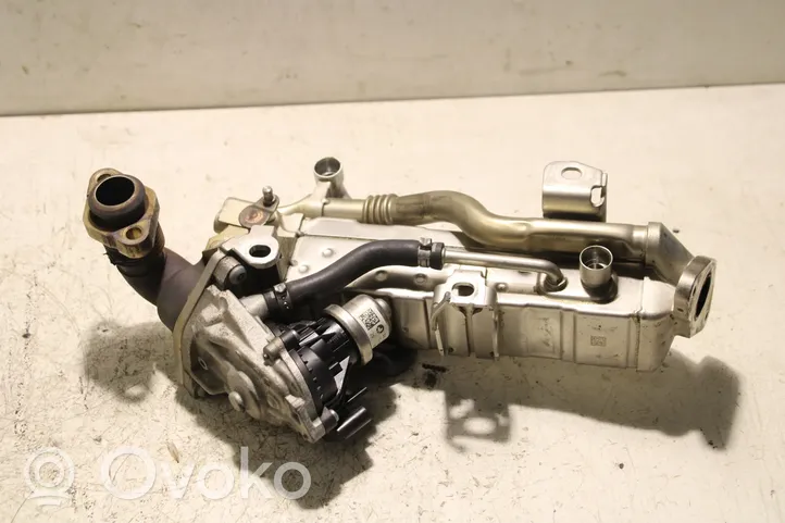 BMW 5 F10 F11 Valvola di raffreddamento EGR 8477659