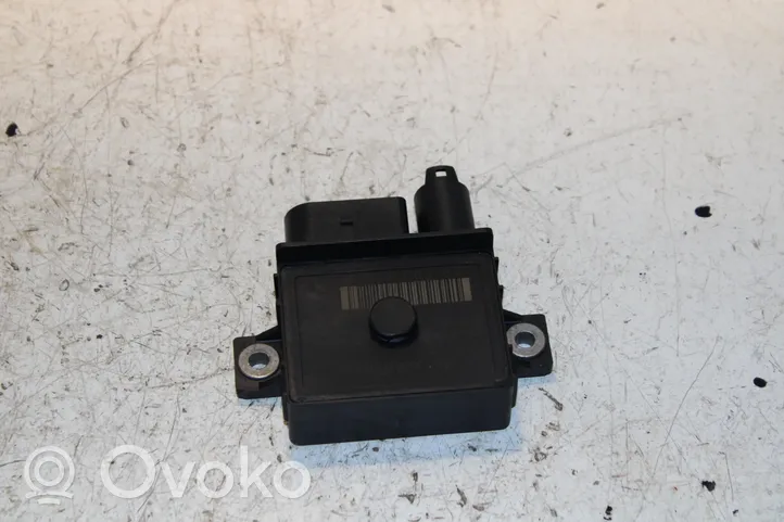 BMW 1 E81 E87 Glow plug pre-heat relay 7798000