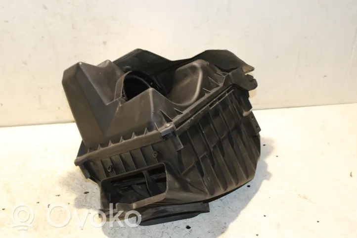 Audi A4 S4 B7 8E 8H Scatola del filtro dell’aria 03G133837