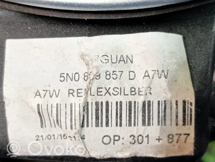 Volkswagen Tiguan Tapa del depósito de combustible 5N0809857