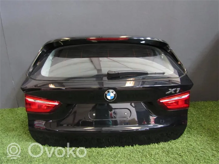 BMW X1 F48 F49 Takaluukun/tavaratilan kansi 