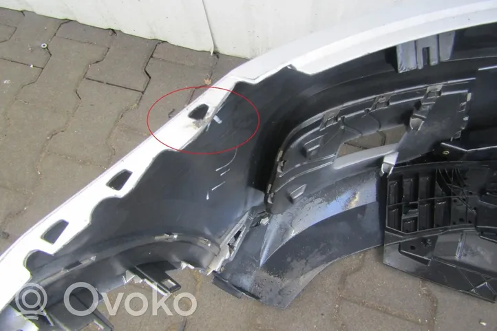 Audi Q3 F3 Etupuskuri 8U0807437AD