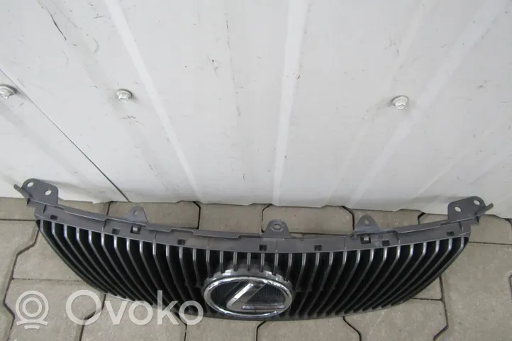 Lexus IS 220D-250-350 Передняя решётка 53155-53070