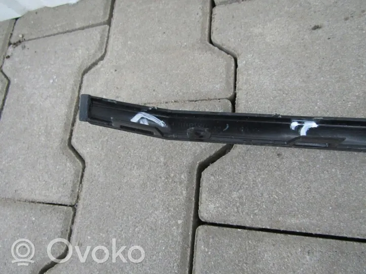 BMW X6 M Takapuskurin koristemuotolista 8081599