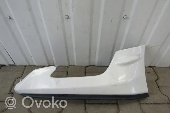 Toyota GT 86 Etupuskurin jakajan koristelista 57744CA000