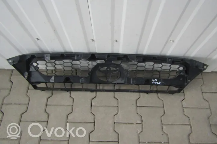 Toyota Hilux (N50, N60, N70) Grotelės priekinės 