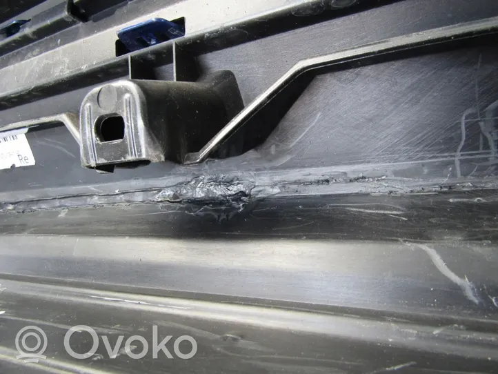 BMW X6 M Front sill (body part) 51778737088