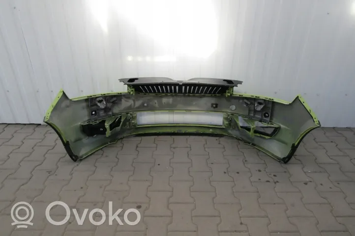 Skoda Rapid (120G, 130G, 135G) Front bumper 5JA807221