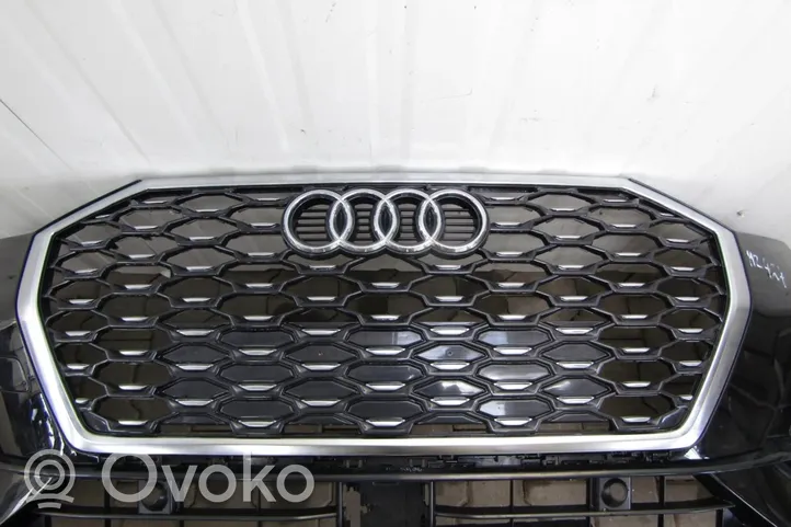 Audi Q3 F3 Zderzak przedni Zderzak