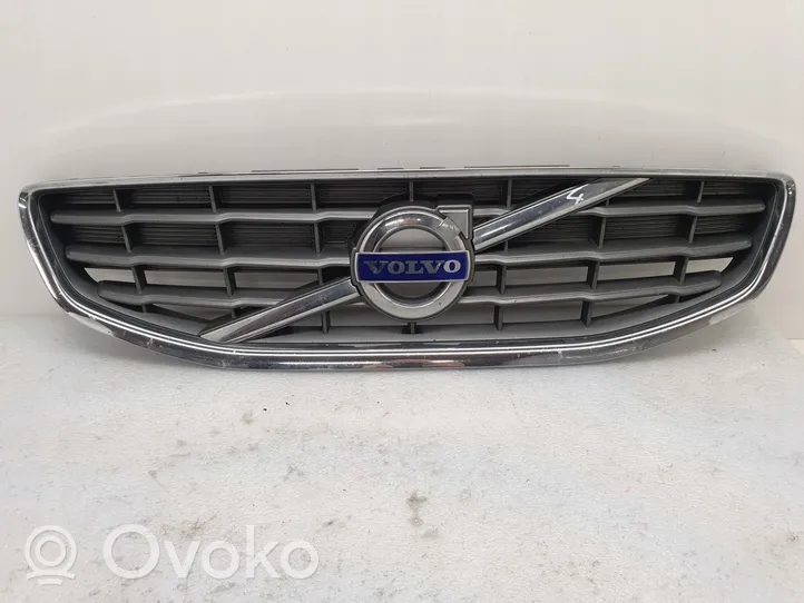 Volvo S60 Etusäleikkö 