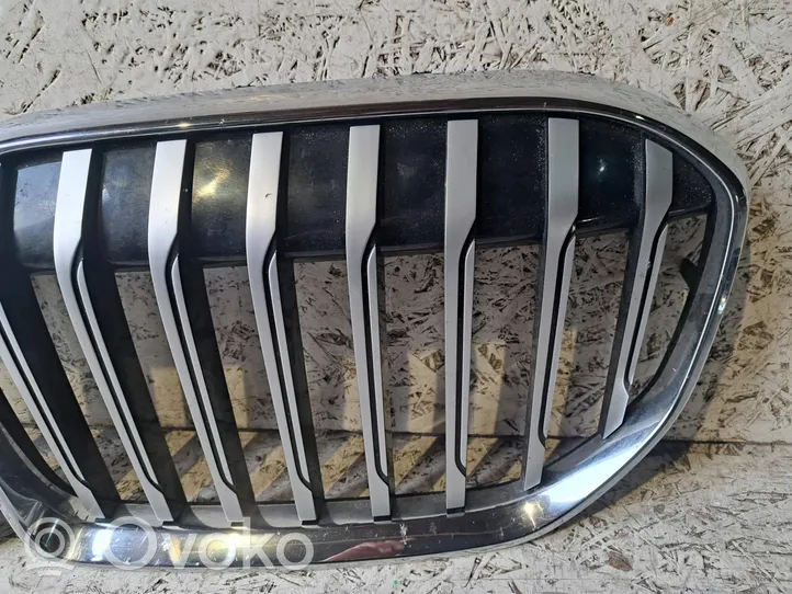 BMW 7 G11 G12 Grille calandre supérieure de pare-chocs avant BMW