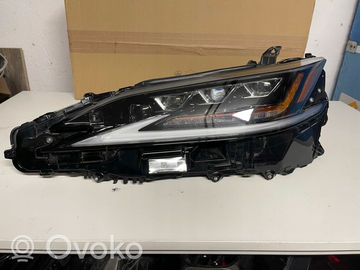 Lexus ES 250 - 300 - 330 Lampa przednia 