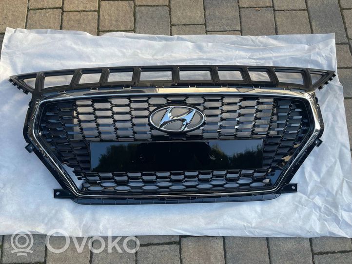 Hyundai i30 Griglia superiore del radiatore paraurti anteriore 86351G4000