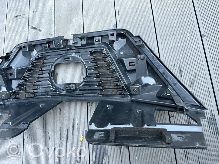 Nissan X-Trail T32 Maskownica / Grill / Atrapa górna chłodnicy 623107FW0B