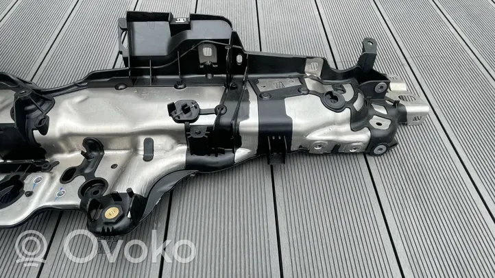 Porsche Macan Rivestimento della modanatura della chiusura del vano motore/cofano 95B805931G